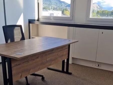 location bureau meublé et fermé 1 personne