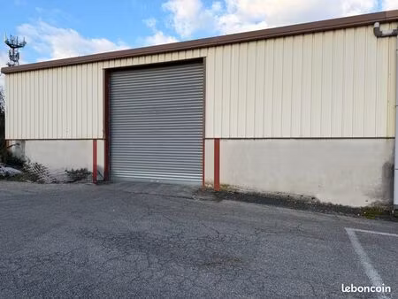 à louer local artisanal 300m2