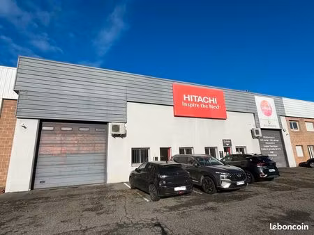 local d'activité 560 m²