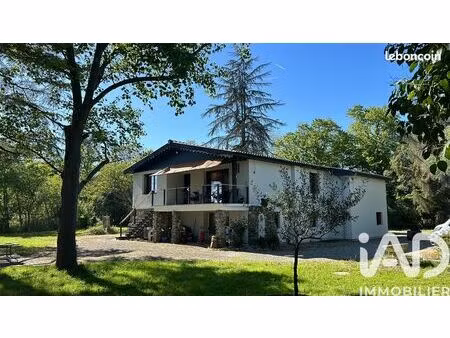 chalet 6 pièces 210 m²