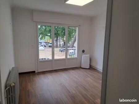 bureau de 15 m² à louer
