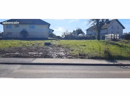 très beau terrain viabilisé