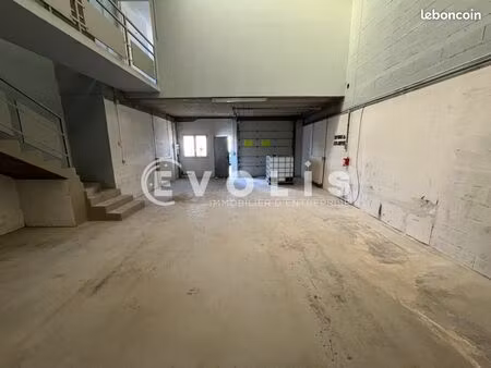 local bureaux 260 m²