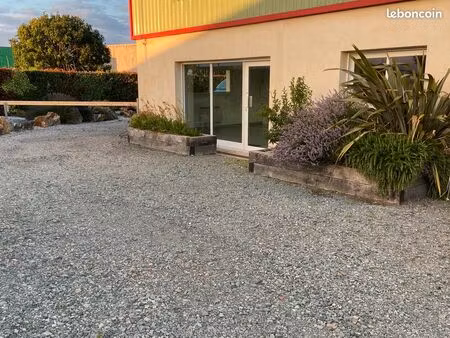 local commercial 40 m2