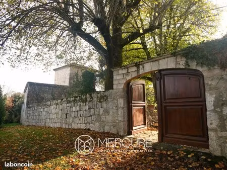 propriété 9 pièces 250 m²