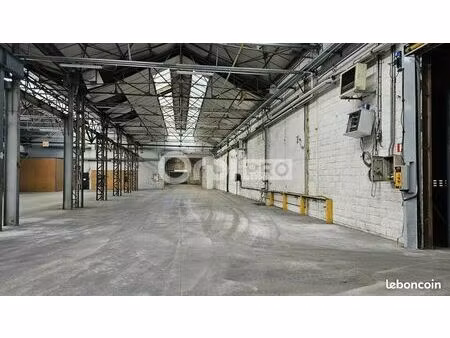 local d'activité 5 554 m²
