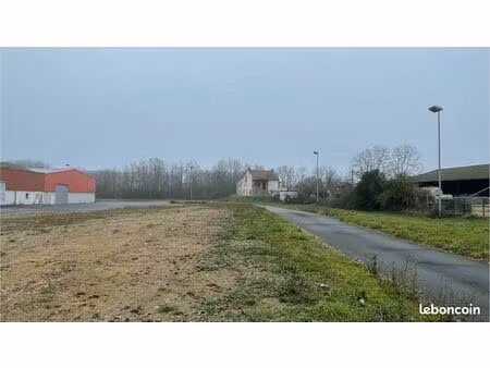 terrain à batir / constructible