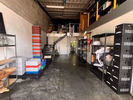 a céder local équipé pour laboratoire cuisine / dark kitchen