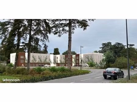 vente de 5 300 m² de bureaux en vefa