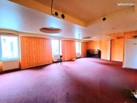 immeuble 10 pièces 245 m²