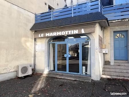 local commercial 54 m²