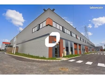 local d'activité 463 m²