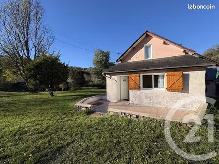 maison 2 pièces 100 m²