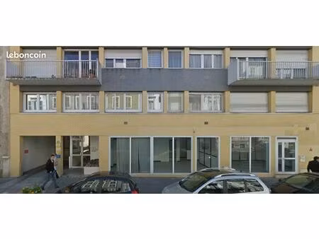 local bureau ou commercial  85m2  pau centre ville