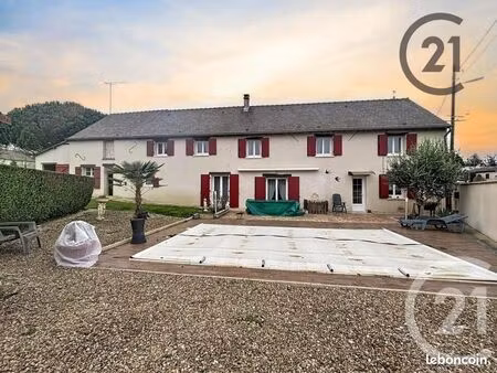 longère 8 pièces 196 m²