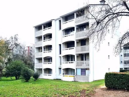 apparemment 3 pièces