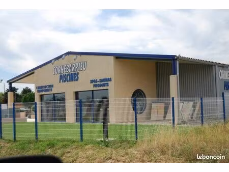 local commercial avec dépot