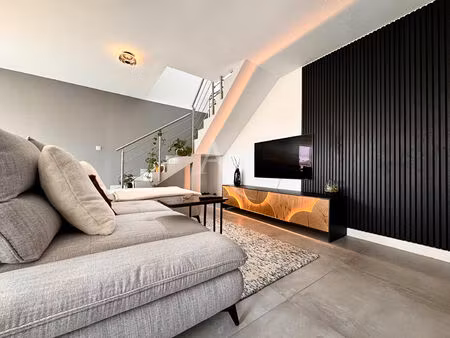 magnifique duplex t3 de 85 15 m² avec son garage + son parking + sa cave