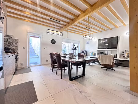 ancienne grange rénovée - esprit loft - avec jardin et 2 garages