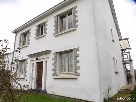maison 8 pièces 140 m²
