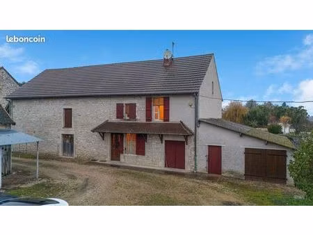 ferme 4 pièces 82 m²