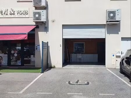 super hangar de 100m2 très bien placé au grau du roi ◊