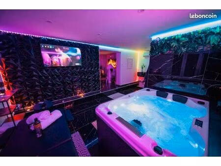 love room suite jacuzzi