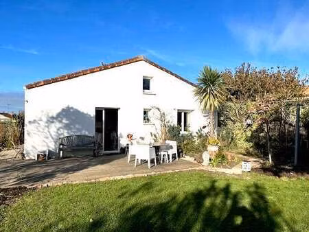 vente maison aux herbiers (85500) : à vendre / 60m² les herbiers