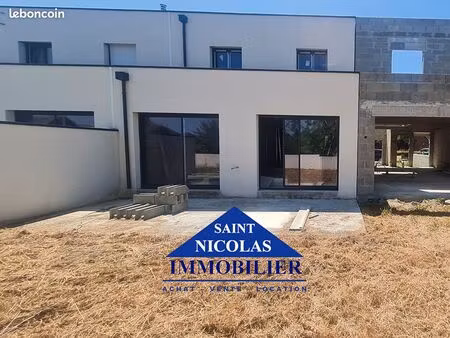 immeuble 5 pièces 107 m²
