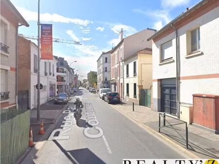 local commercial 92 m²