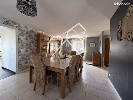 maison 6 pièces 147 m²