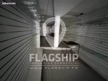 boutique 250 m² suresnes