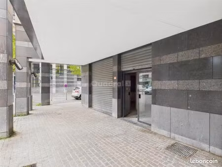 local commercial 80 m²