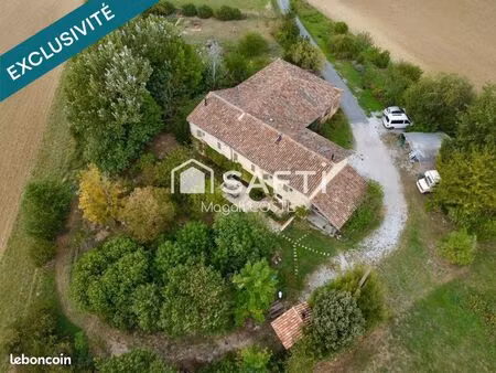 ferme 9 pièces 271 m²