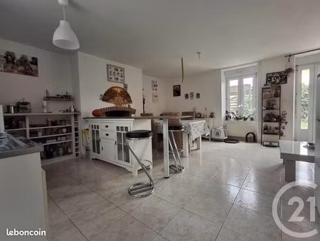 longère 6 pièces 109 m²