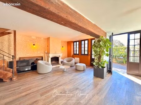 maison 6 pièces 168 m²