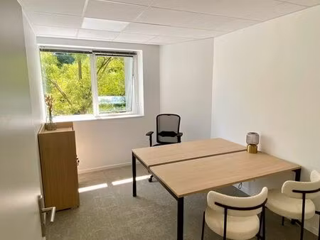 bureau individuel meublé - 11 m2