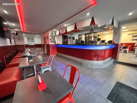 pas de porte / local commercial