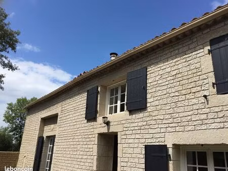 maison 8 pièces 141 m²
