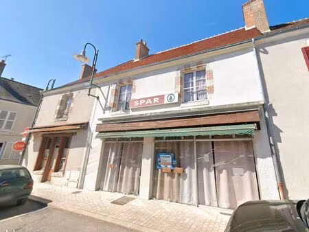 maison avec commerce avec gros travaux