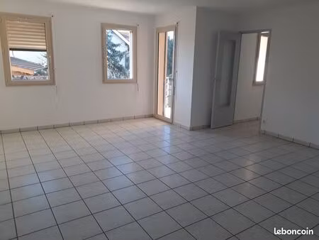 appartement 3 pièces 77 m²