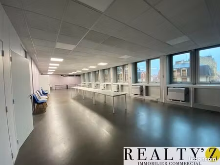 bureaux 178 m²