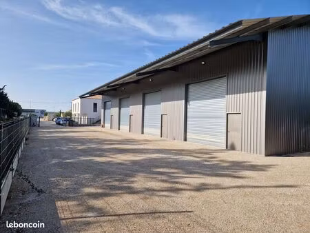 location stockage box hangar