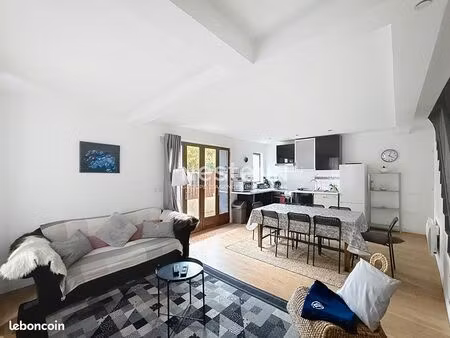 maison 7 pièces 122 m²