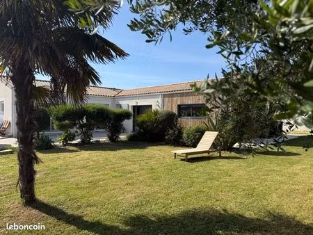 maison 7 pièces 141m2