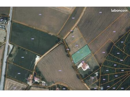 terrain 2542 m² parisot