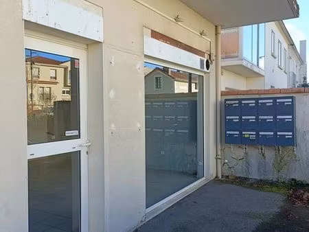local commercial 42 m² saint-sébastien-sur-loire
