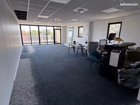 bureaux 85 m² fabrègues
