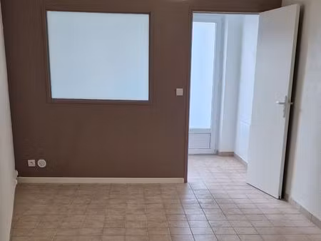 basse indre - bureau 27m2 avec salle d'attente privative