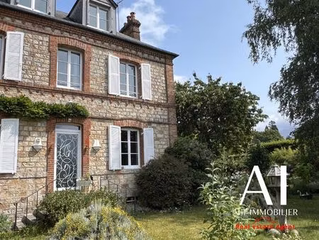 maison 7 pièces 140 m²